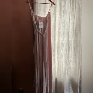 Show Me Your Mumu‎ Liz Maxi Dress Strappy Wrap Dusty Blush Crisp Pink NWT XS thumbnail 4