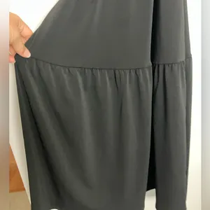 BANANA REPUBLIC Black Sleeveless V-neck Knit Midi Dress thumbnail 4