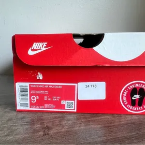 Nike Air Max Excee Women's Shoe Size 9.5 SKU#24778 thumbnail 2