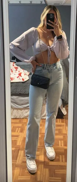 Princess Polly crop top thumbnail 1