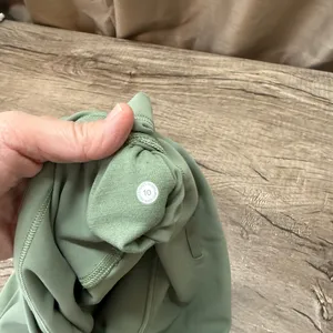 Lululemon Wunder‎ Train High-Rise Tight 25" Willow Green size 10 thumbnail 4
