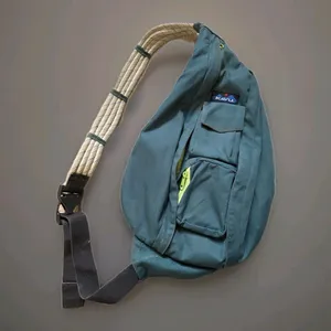 Kavu Rope Bag Canvas Strap Sling Green Crossbody Backpack Travel 4-Pocket Zip thumbnail 2