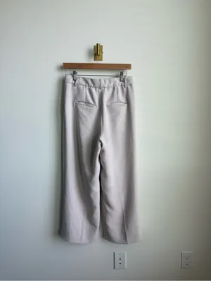 Wilfred Aritzia The Effortless Pant Cropped Beige Pleated Trousers Size 8 thumbnail 9