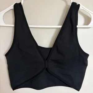 Abercrombie &‎ Fitch Black Ribbed V-Neck Wrap Hem Crop Top Small thumbnail 1