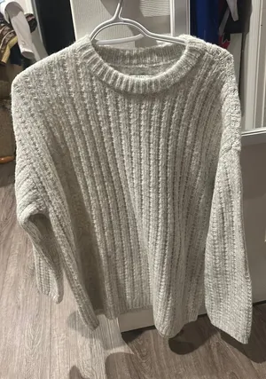 American Eagle Outfitters Oversized Sweater thumbnail 1