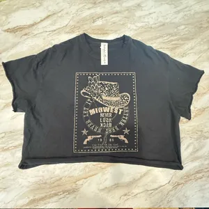 Black Graphic Crop Top Size L thumbnail 2