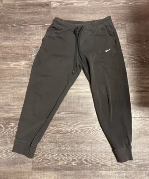 Nike Dri-Fit Sweatpants thumbnail 1