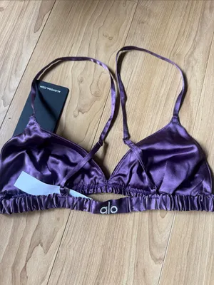 ALO Yoga Silk Luminous Bra thumbnail 3