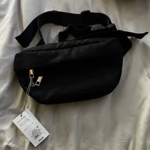 Black belt bag a new day thumbnail 1