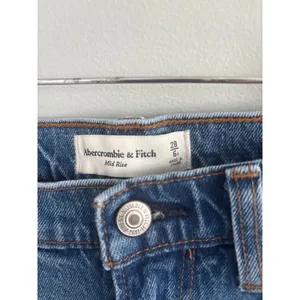 Abercrombie & Fitch‎ Mid Rise Jeans Size 28/6R thumbnail 2