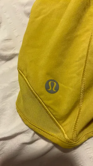 Lululemon Hotty Hot Shorts 4" thumbnail 4
