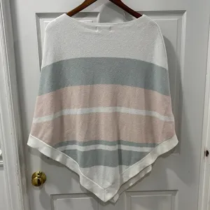Barefoot Dreams CozyChic Ultra Lite Ocean Breeze Poncho One Size Fits All NWT thumbnail 2