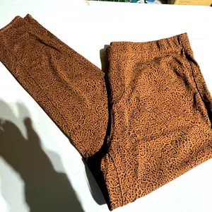 St John Bay (Xl) Cheetah Print Pull On Pants With Tummy Control‎ Panel Preowned thumbnail 1