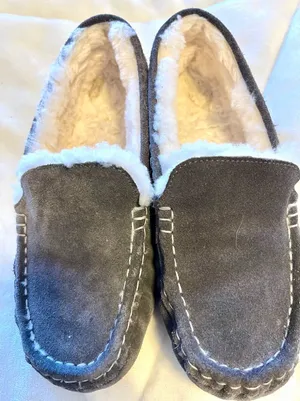 Parfeying driving moccasin/slippers, Sherpa lined, size 8, women’s thumbnail 1