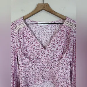 Astr The Label Pink Fuchsia Floral Smocked Lace Blouse size Medium $88 thumbnail 5