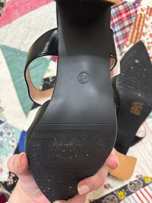 heels Gold Size 9 thumbnail 4