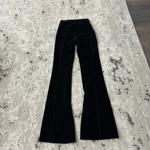 Alo Micro Corduroy High-Waist Winter Break Flare Pants Size XXS in Black thumbnail 4