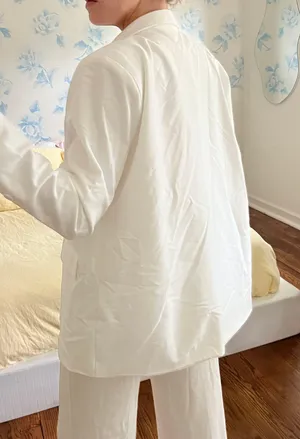 Priceless White Blazer Size L thumbnail 3