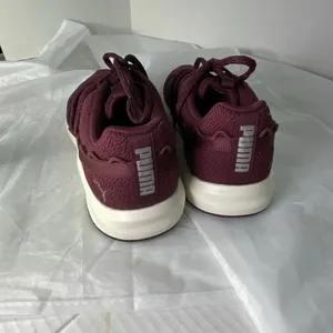 Puma size 8.5 Prowl Alt 2 LX women’s sneaker burgundy thumbnail 7