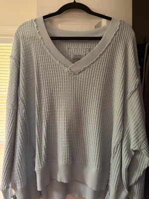 Light blue American Eagle sweater thumbnail 1