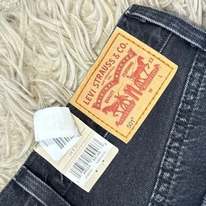 NWT Levi’s 501 black jeans size 24x30 thumbnail 6