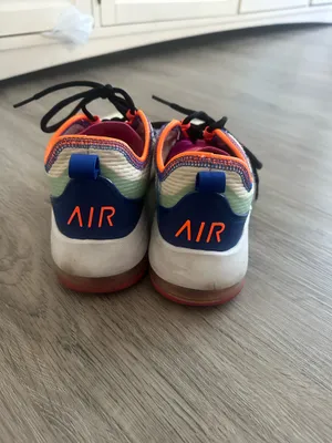 Nike Gym Shoes Women’s thumbnail 3