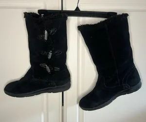 White Mountain Black leather Suede Faux Fur Lined Mongolian style Winter Boot thumbnail 1