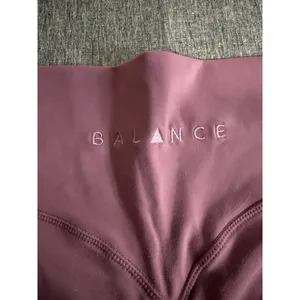 Balance Vitality Women's Rose Plum Colored Cloud Leggings Sz M thumbnail 10