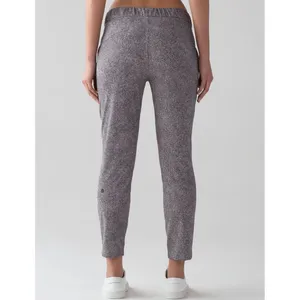 Lululemon On The Fly PantSea Spray Alpine White‎ Dark Chrome Size 8 Jogger thumbnail 3