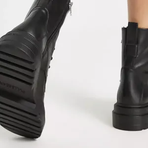 Pull&Bear Lace Up Ankle Boots in Black, Size 9​​​​​​​​​​ thumbnail 3