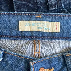 Levi, Size 4 Medium Blue Flare Wide Leg Jeans with Classic Denim Look thumbnail 3