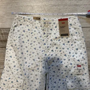 Levi’s Floral 94’ Baggy Cargo Pants thumbnail 4