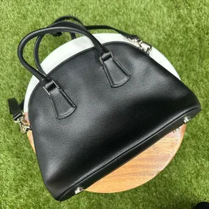 Kate Spade black Crossbody handbag Black With‎ Pink Interior thumbnail 5