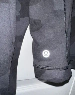 Lululemon Cropped Half-Zip thumbnail 6