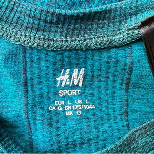 H&M Sport Large Teal Seamless Long Sleeve Activewear Workout Top Athleisure thumbnail 5