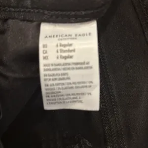 American Eagle outfitters black dristress hi-rise jegging size 6 . thumbnail 3