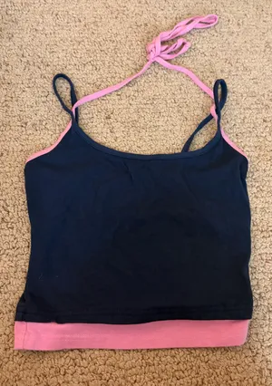 PacSun layered cropped top thumbnail 1