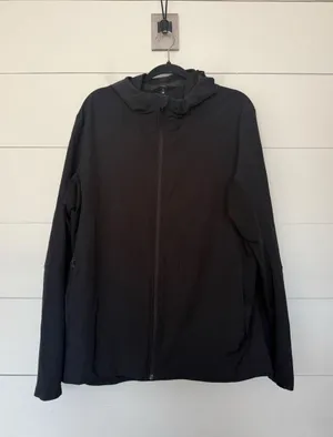 Lululemon Men’s XL Black Warp Light Packable Lightweight Jacket thumbnail 1
