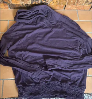 Lululemon Hoodie thumbnail 1