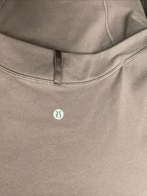 lululemon athletica Burgundy Full Zip Jacket Zipped Pockets Thumbholes 8 thumbnail 5