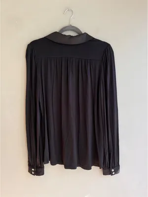 ModCloth Black Button Down Blouse Satin Peter Pan Collar Blouson Long Sleeve M thumbnail 3