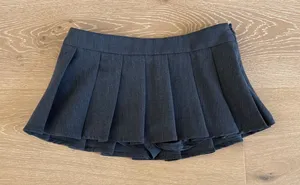 Edikted Skort Pleated Ariana Size S Gray thumbnail 1