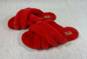 UGG - Womens Scuffita Slippers reddish/orange color ) fluffy Size US 9 #shearling #slippers thumbnail 1