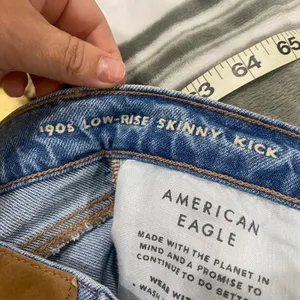 American Eagle Jeans Blue 90's‎ Low Rise Skinny Kick Distressed Sz 00 thumbnail 10