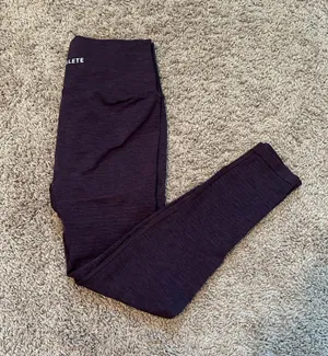 Alphalete ‼️ Leggings‼️ thumbnail 1