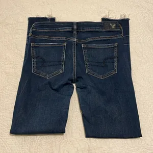 American Eagle Dark Wash Distressed Skinny Jeans Jeggings thumbnail 4