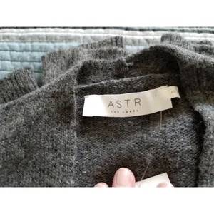 ASTR The Label Long Sleeve Faux Wrap Wool Blend Sweater Top Gray Size S thumbnail 7