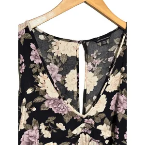 American Eagle AEO Tank / Cami sz Medium - Floral thumbnail 3