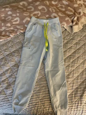 Figs High Waisted Zamora Joggers Petite thumbnail 2