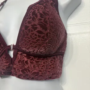 Victoria`s Secret Pink Lightly Lined Bralette Velvet Size Large‎ Vamp Red thumbnail 4